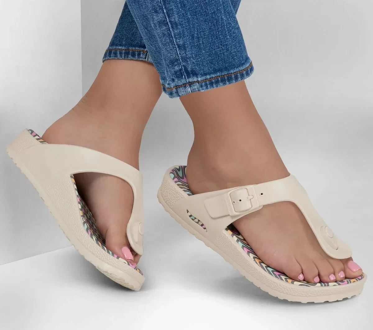 Foamies: Arch Fit Cali Breeze 2.0 – Dorado