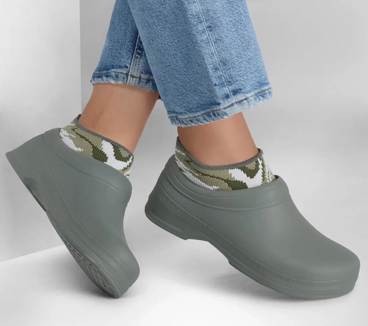 Foamies: Lite-Hearted – Camo Chic