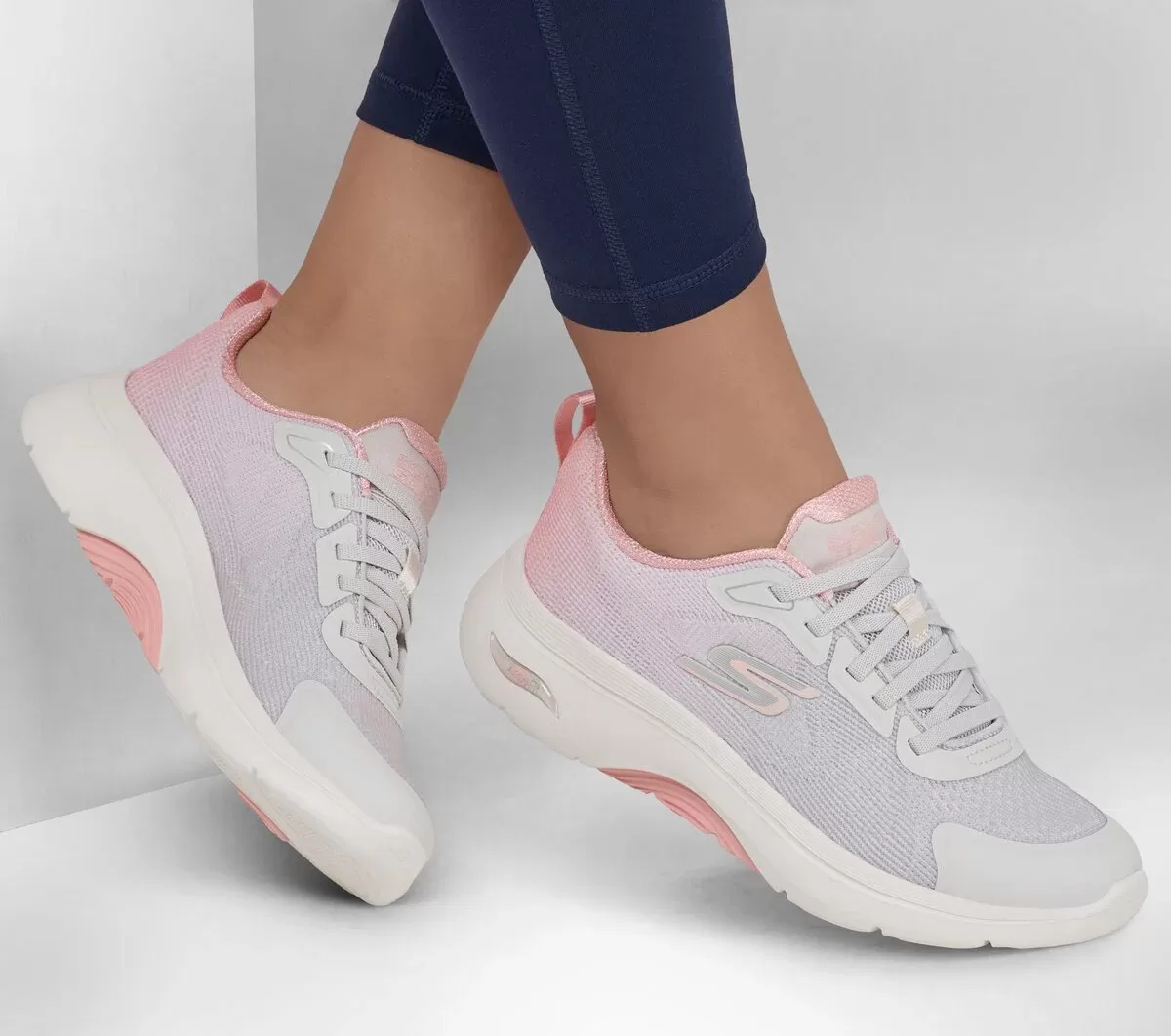 GO WALK Arch Fit 2.0 – Meredith GO WALK Arch Fit 2.0 – Meredith