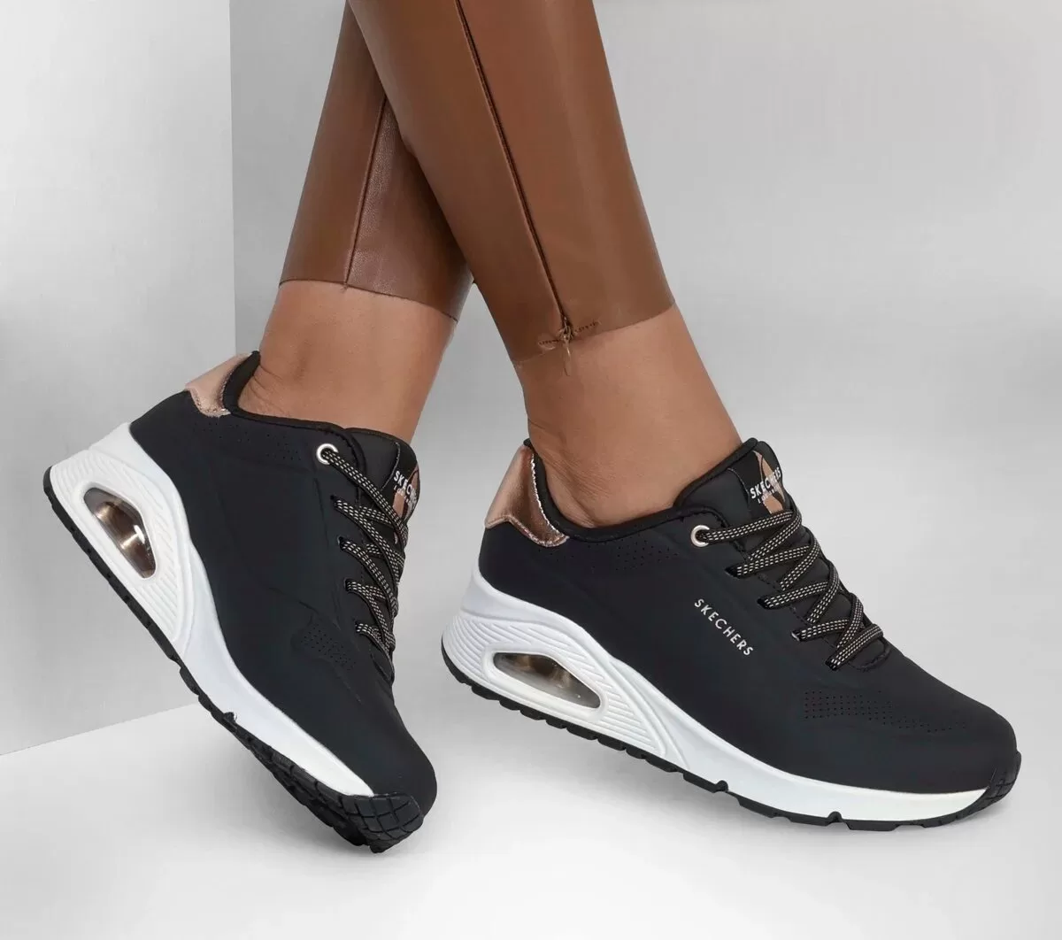 Uno – Brilla lejos